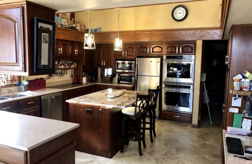 Neenah House | Former GB NFL Draft Executive Waterfront Complex!