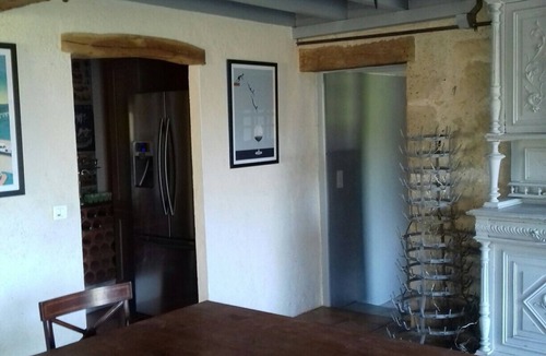 Moncrabeau Villa | Former presbytery with swimming pool
