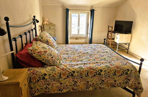 Saint-Just Bed & Breakfast | Former royal hunting lodge 4* - Calm, nature & charm in Ardèche