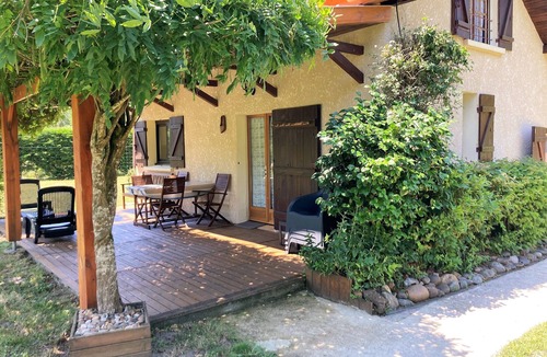 Aureilhan Cottage | Former sheepfold converted on large park