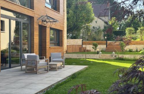 Etaules Bed & Breakfast | FORMOSA DIJON