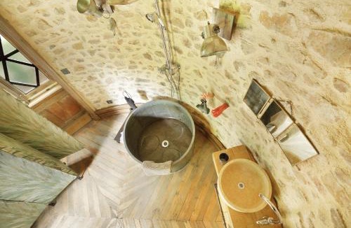 Lay House | ForRest Stone, hébergement insolite 1h de Lyon, St Etienne et Clermont Ferrand