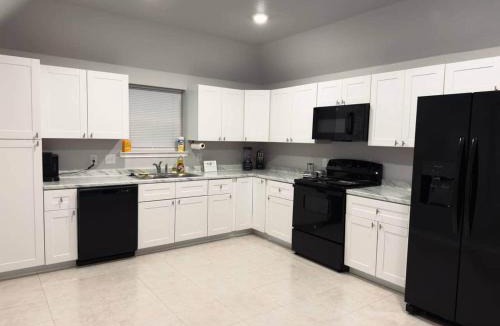 Killeen House | Fort Haven B: Gateway to Fort Cavazos and Killeen