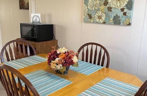 Le Roy Apartment | Fort Hill Hideaway Apartment-upper Not handicapped accessible.