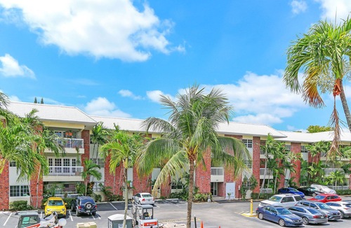 Barrier Island Condo | Fort Lauderdale Getaway