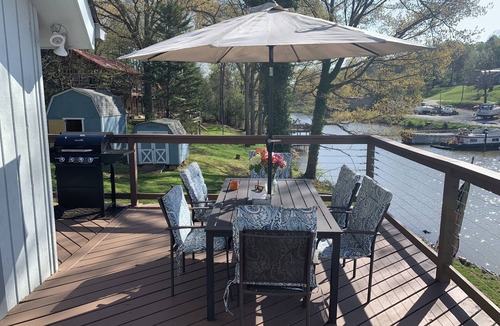 Friendsville House | Fort Loudoun Lakeside Getaway!
