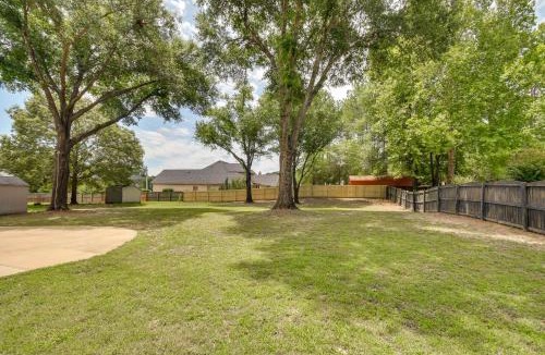 Fort Mitchell House | Fort Mitchell Vacation Rental w/Home Office!