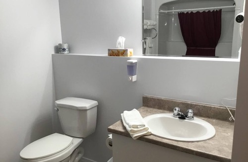 Perth-Andover Hotel | Fort Road Motel