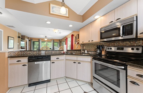 Branson Condo | Fort Taneycomo 2 Bedroom Condo by RedAwning