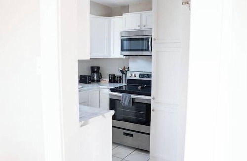 Saint Marys  Allen County Apartment | Fort Wayne Apartment with 2 Queen Beds | Comfortable Stay