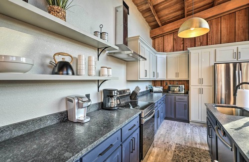 Fort White House | Fort White Retreat: Deck & River Access!