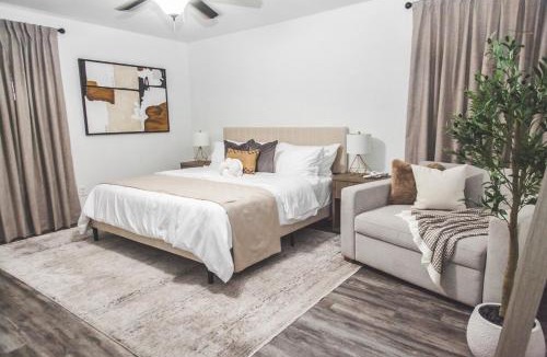 Fort Worth House | Fort Worth Hideaway with Pool and Games