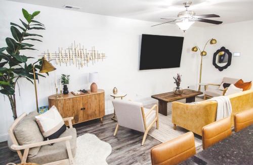 Fort Worth House | Fort Worth Hideaway with Pool and Games