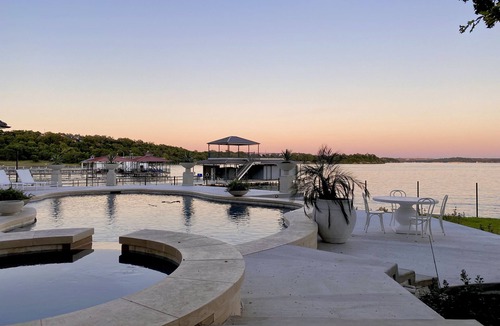 Fort Worth House | Fort Worth Lake Front Retreat