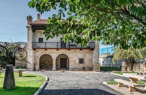 Los Corrales de Buelna House | FORTBIKE SAN MATEO FRIENDLY HOLIDAY HOUSE WITH BIKE AND TRIATLON