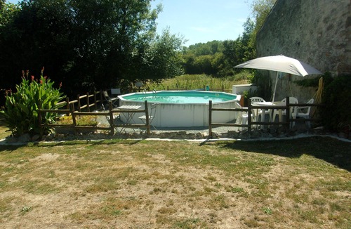 La Foret-sur-Sevre House | Fortified Farm 10 Berth Dormitory