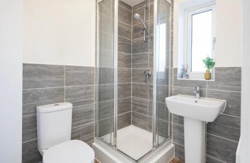 Severn Beach House | Fortified Three Bedroom Home Bristol