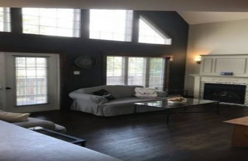 Deer Lake House | Fortnight Chalet Vacation Rentals in Deer Lake