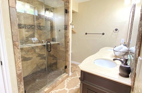 Lincoln Park Villa | Fortunata Winery Casa Bella Sole Spacious 3BR Home