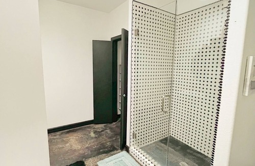 Lincoln Park Villa | Fortunata Winery Villa #4, Stylish Retreat for Two
