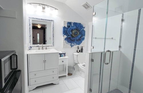Lincoln Park Villa | Fortunata Winery Villa #6, Private Loft-Style Stay