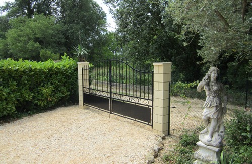 Cornillon House | Fortunie -Provencalisches cottage, renovated, large pool, quiet, at the Vineyard