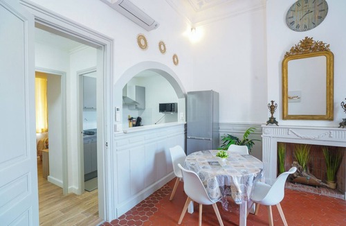 Cite Apartment | Forum-La gare apartment, T2 50 m2, air-conditioned, garage, courtyard 80m2