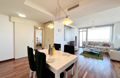 Sant Adria de Besos Apartment | Forum Playa and Pool Barcelona