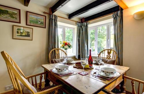 Worton House | Foss Garth Cottage