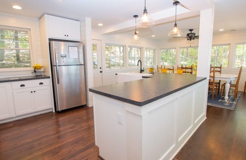 Grange Landing House | Fossil Beach: "Canandaigua Lake Retreat and Memorable Views!"