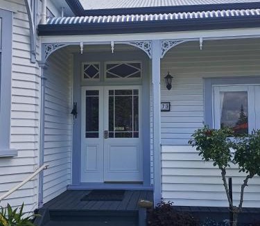 Hawera Bed & Breakfast | Fossil Coast B&B
