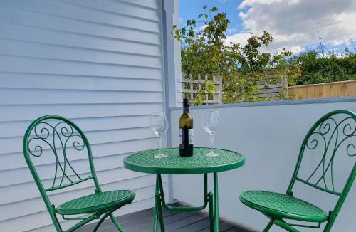 Hawera Bed & Breakfast | Fossil Coast B&B