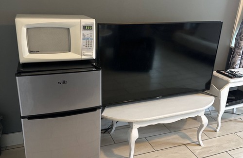 Sweet Home House | Foster Lake Inn