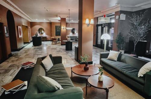 Theater District Hotel | FOUND Hotel Carlton, Nob Hill