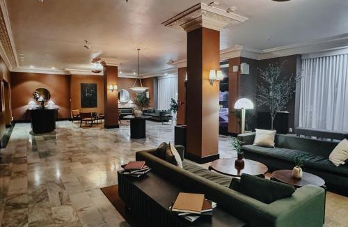 Theater District Hotel | FOUND Hotel Carlton, Nob Hill