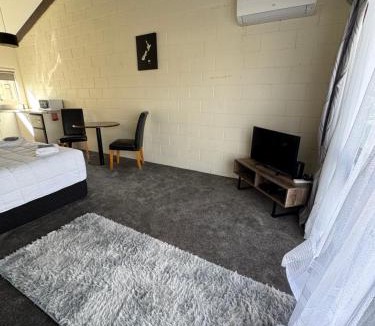 Tauranga South Hotel | Fountain Court Motel