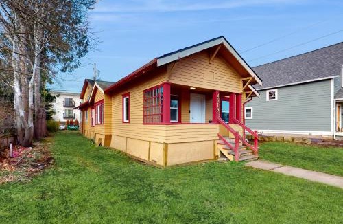 Cornwall Park House | Fountain District Bungalow