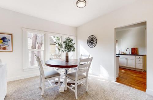 Cornwall Park House | Fountain District Bungalow