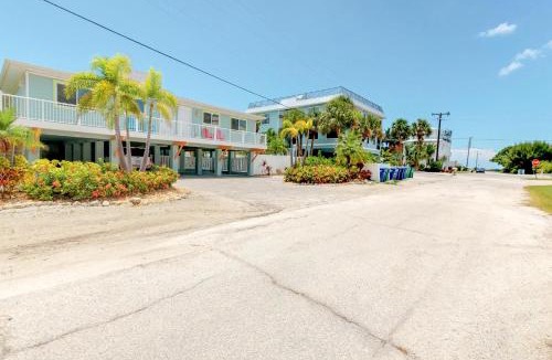 Holmes Beach Apartment | Fountain Head 5