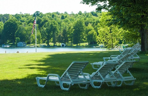 Lake Leelanau Resort | Fountain Point - Hotel Room 6