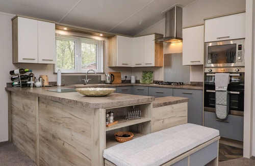 Warton Cottage | FOUNTAIN VIEW, with a garden in Carnforth