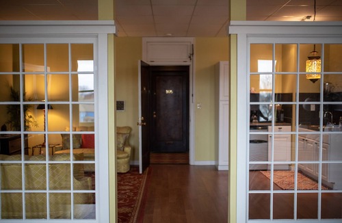 Fountain Square Hotel | FountainView Inn