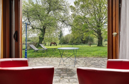 Roz-sur-Couesnon House | Four à Pain d'Eugénie – Happiness Awaits in the Bay!