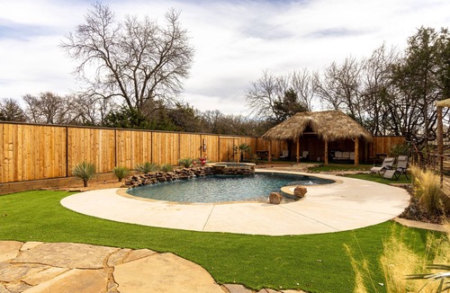 Valley View Cabin | Four 6666 - Come experience a sleepover with our Giraffe, Puzzles and Jigsaw!