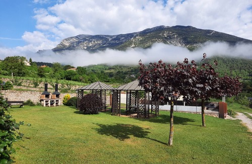 San Lorenzo de Morunys Apartment | Four-bed lodging in a rural environment and a charming landscape.