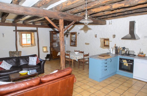 Frayssinet-le-Gelat Cottage | Four beautiful 4* Gites surrounding a courtyard, perfect for families and groups
