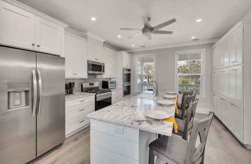 Saint Simons Heights House | Four Bedrooms with heated pool!