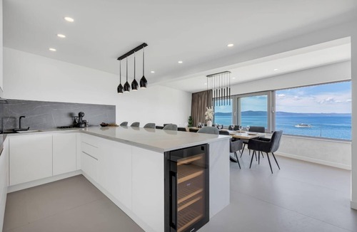 Drasnice Apartment | Four-bedroom apartment with terrace and sea view Drašnice, Makarska (A-21341-b)