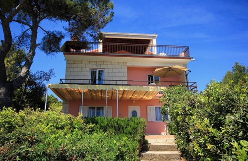 Blato Apartment | Four-bedroom apartment near beach Prižba, Korčula (A-10061-b)