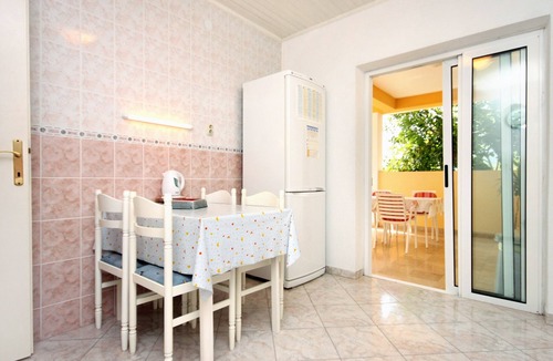 Zivogosce Apartment | Four-bedroom apartment with terrace and sea view Živogošće - Porat, Makarska (A-2733-a)